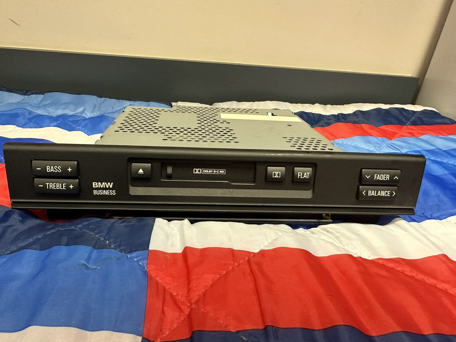 96-00 BMW 528I E39 RADIO CASSETTE PLAYER CHANGER RECEIVER 6902814 OEM