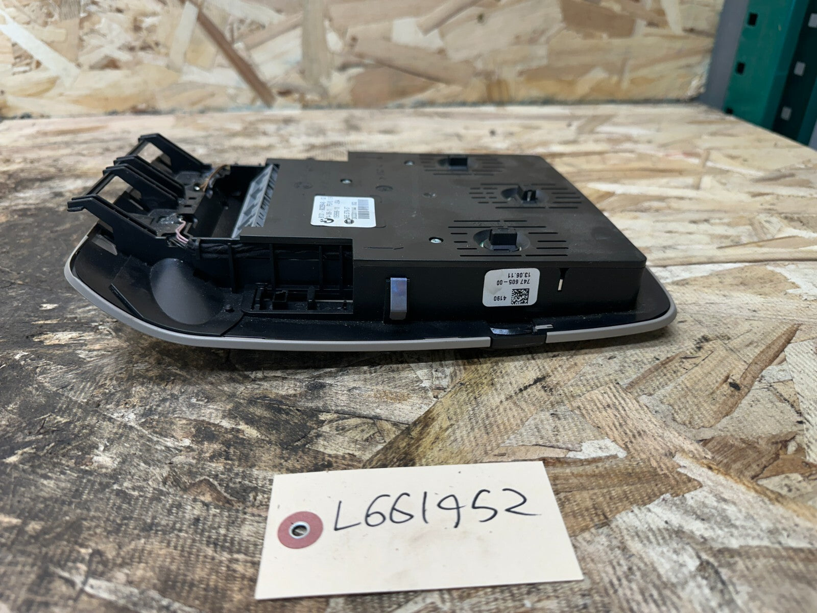 BMW 2007-2014 E70 X5 OVERHEAD DOME LIGHT+SUNROOF SWITCHES GRAY OEM 9225948