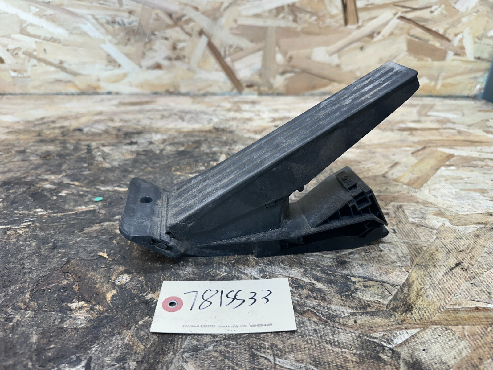 BMW 2010-2017 F10 5 SERIES GAS THROTTLE ACCELERATION PEDAL BLACK OEM 6789998