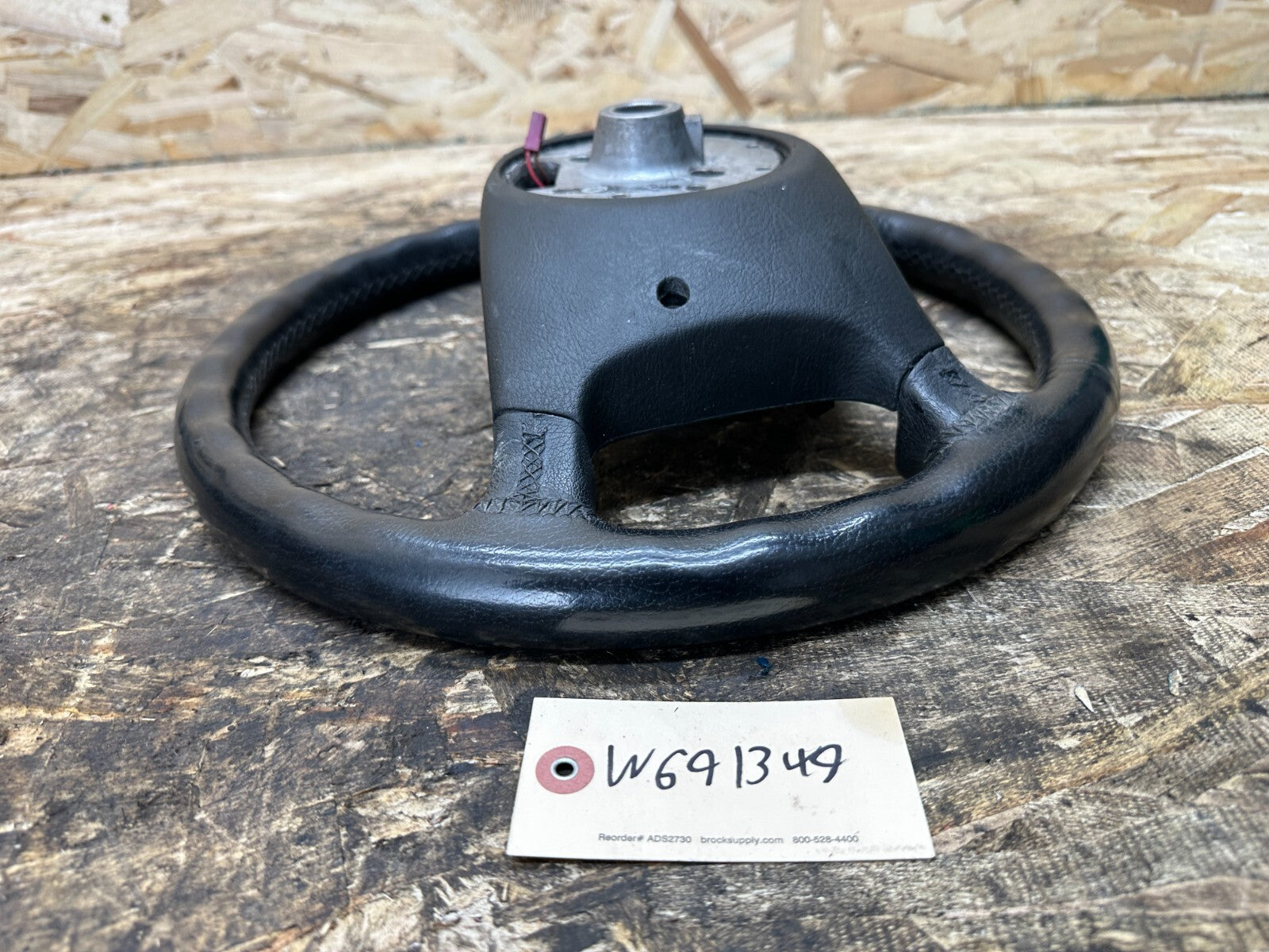 BMW 2003-2006 E83 X3 LEATHER STEERING WHEEL OEM 3411963/3426317