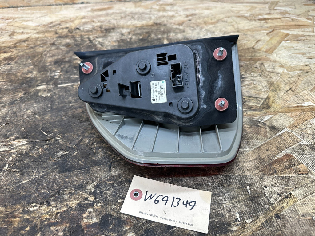 BMW 2003-2006 E83 X3 PRE LCI REAR LEFT+RIGHT OUTER TAIL LIGHT SET OEM 3404103+4