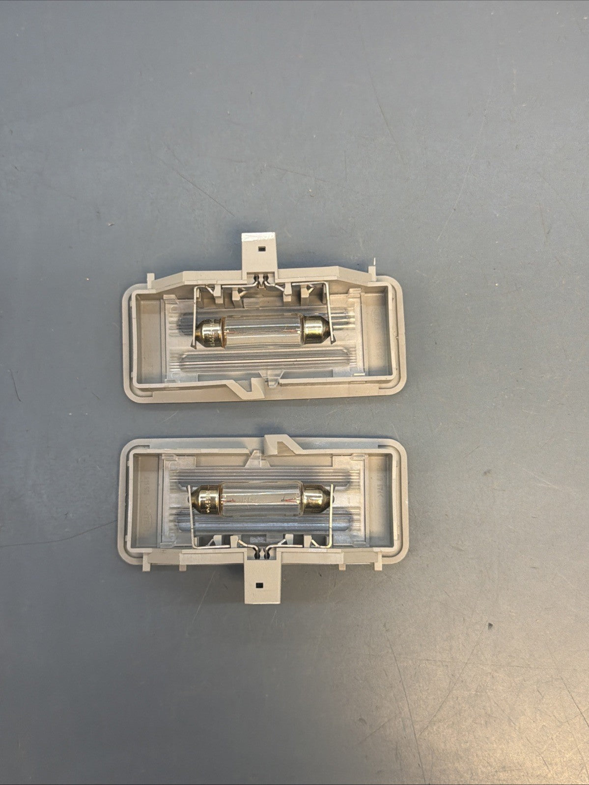 2007-2013 BMW 328i 330i E90 OVERHEAD SUNVISOR LIGHTS LAMPS GRAY SET OEM 6962011