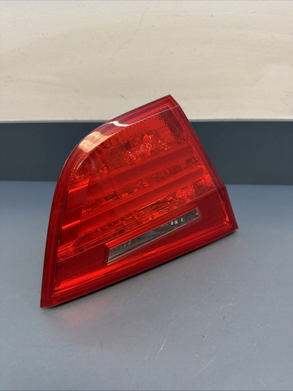 09-11 BMW E90 328i 335d Sedan Left Driver Trunk Taillight Light 4871733 OEM