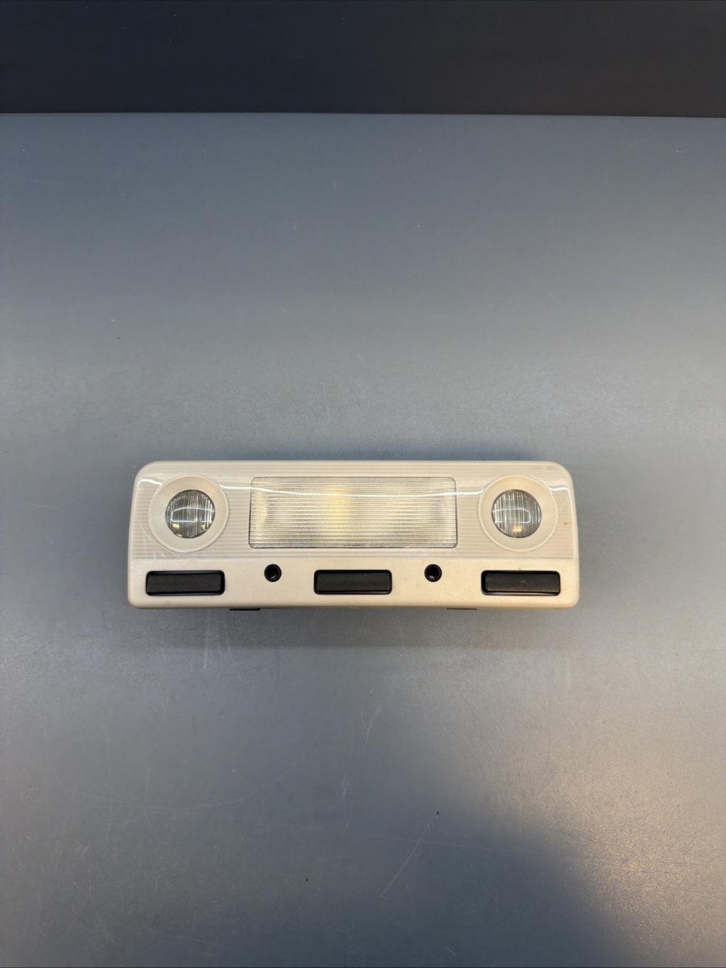 1997-2003 BMW E38 E39 Overhead upper dome light lamp switch panel OEM 8369511