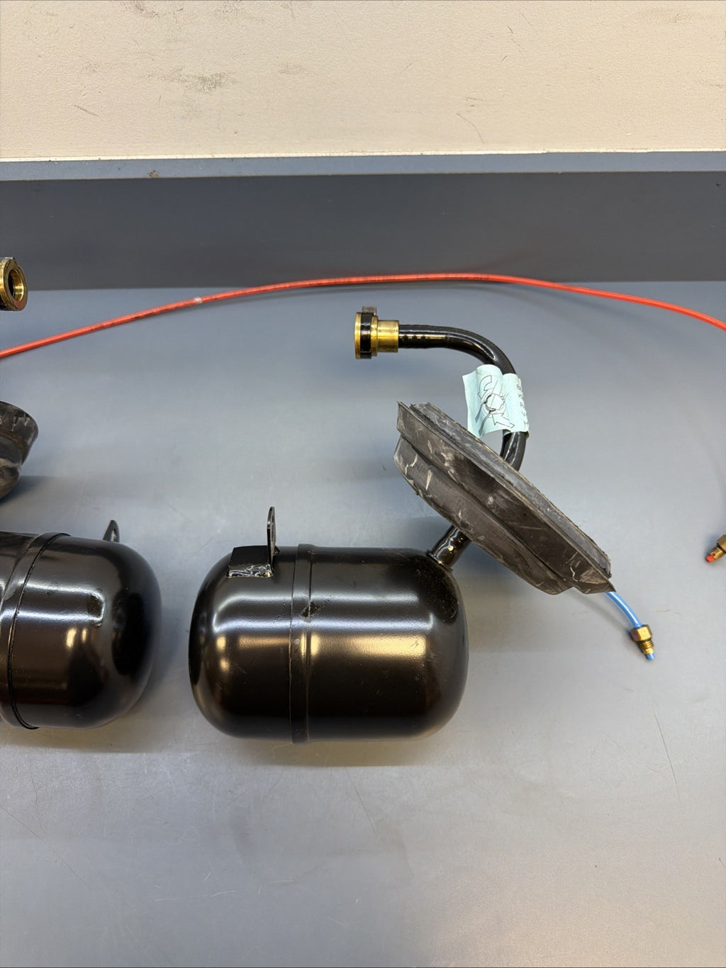 BMW X5 E53 Air Suspension Pressure Tank Air Reservoir Line PAIR 6755021 6755022