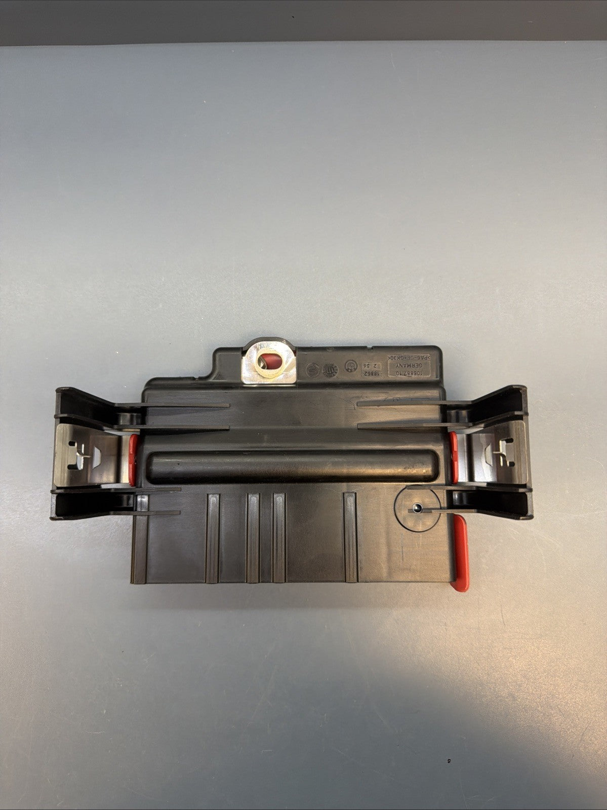 07-13 BMW E70 E71 X5 X6 Battery Power Distribution Fuse Box Unit 9222210 OEM