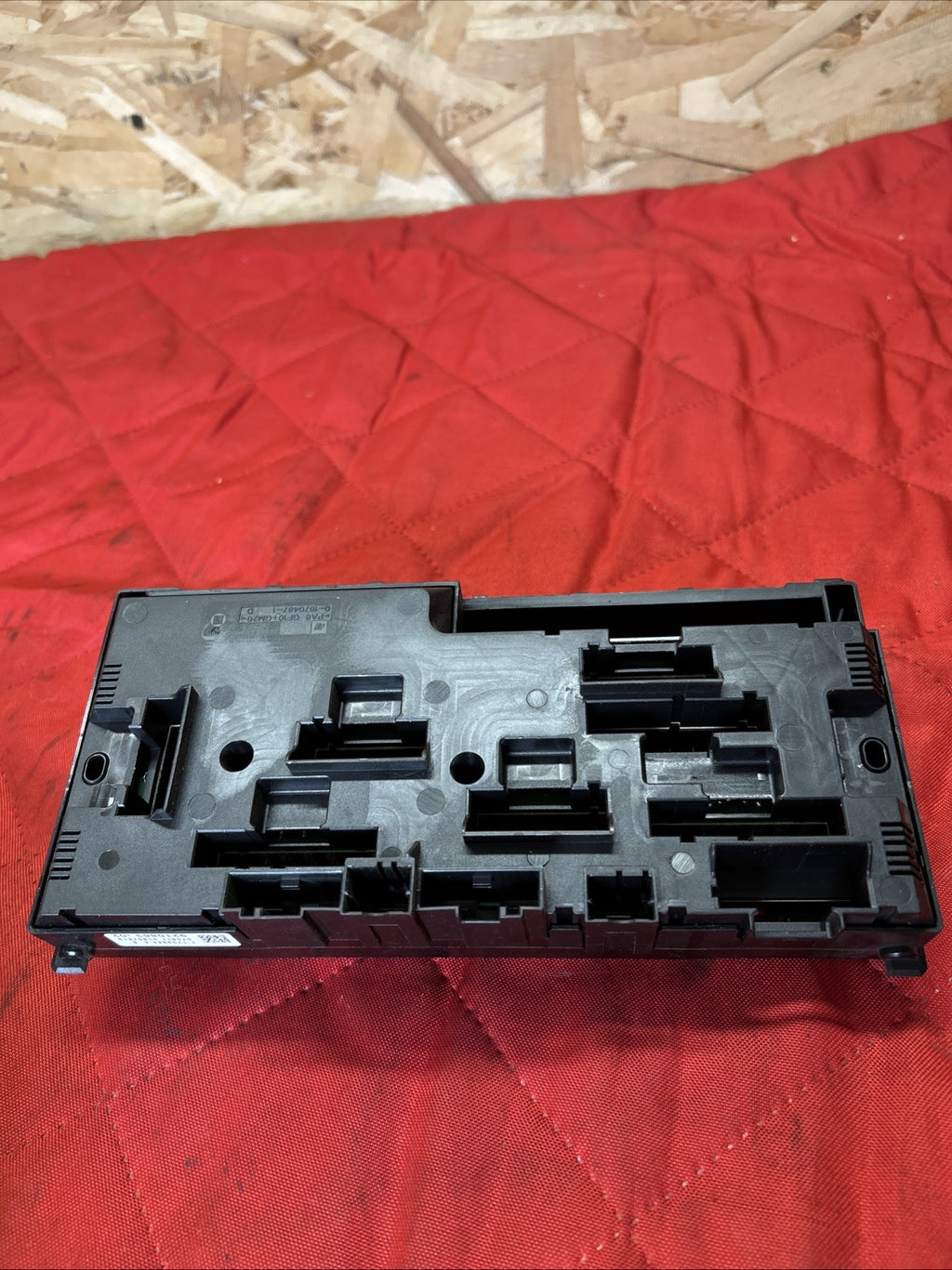 2011-2013 BMW X3 3.0L INTERIOR CABIN FUSE BOX JUNCTION BLOCK OEM 9210863