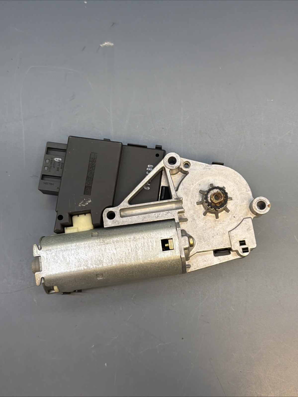 00-06 BMW X5 E53 Upper Overhead Sunroof Moonroof Motor 8381480 OEM