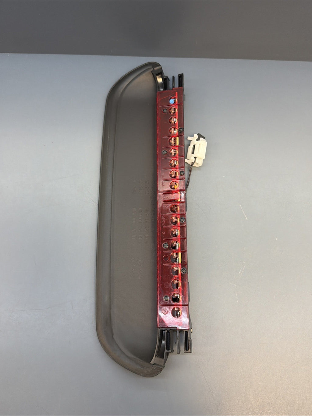 2006-2011 BMW E90 SEDAN 328I 330I 335I M3 THIRD BRAKE STOP LIGHT LAMP 7146059