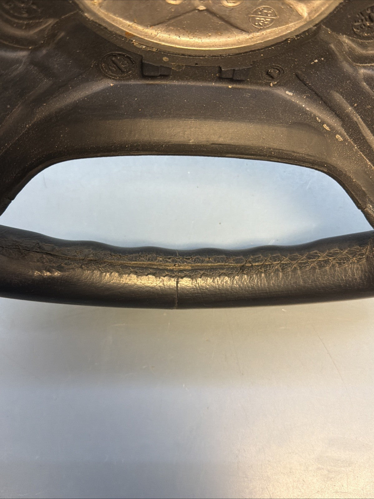 99-03 BMW E39 525i 530i 540i 4 Spoke Steering Wheel Black Leather 6753738 *NOTE*