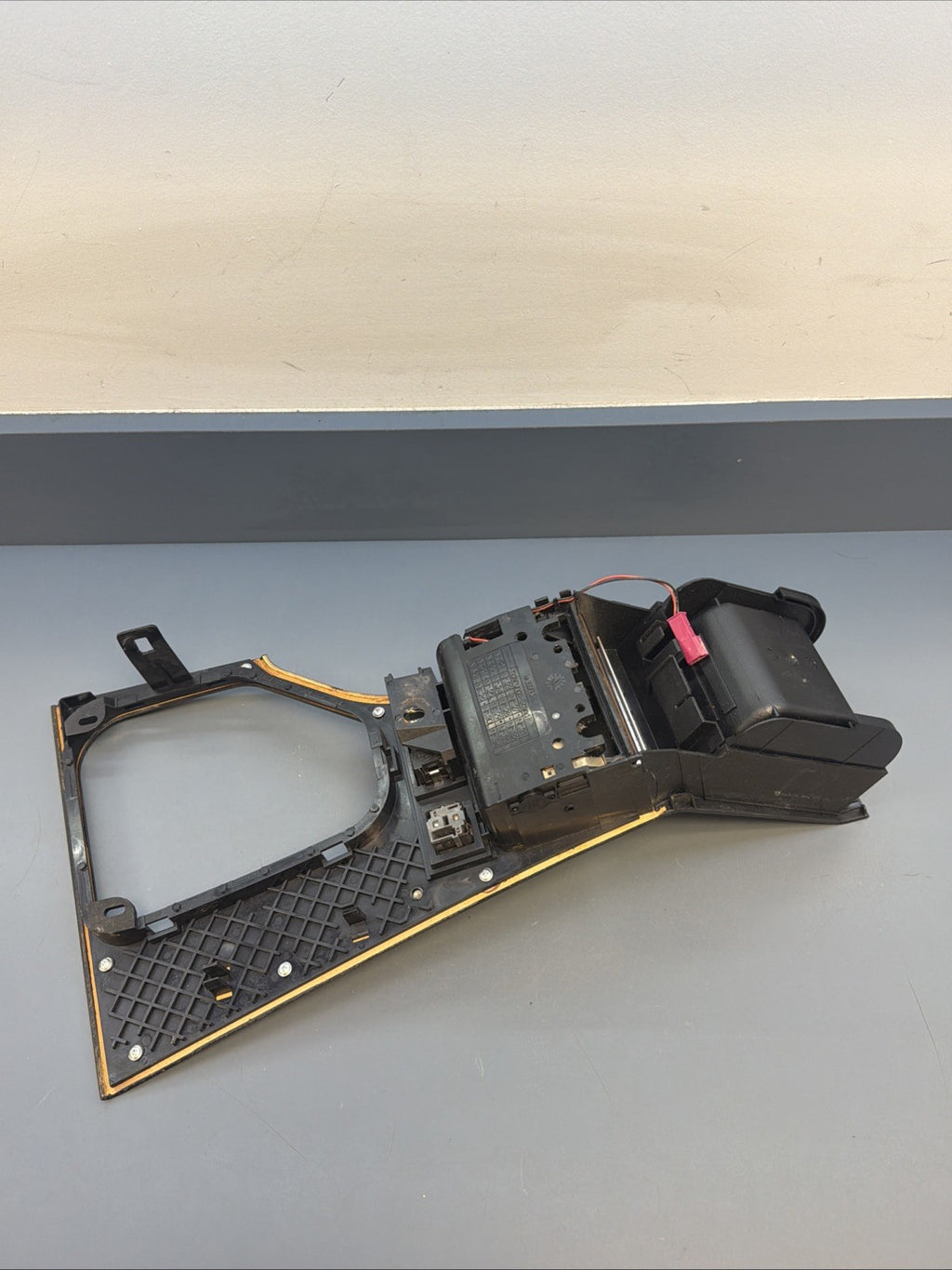 97-03 BMW E39 525 528 530 540 M5 FRONT CENTER CONSOLE SHIFTER WOOD PANEL 8196977