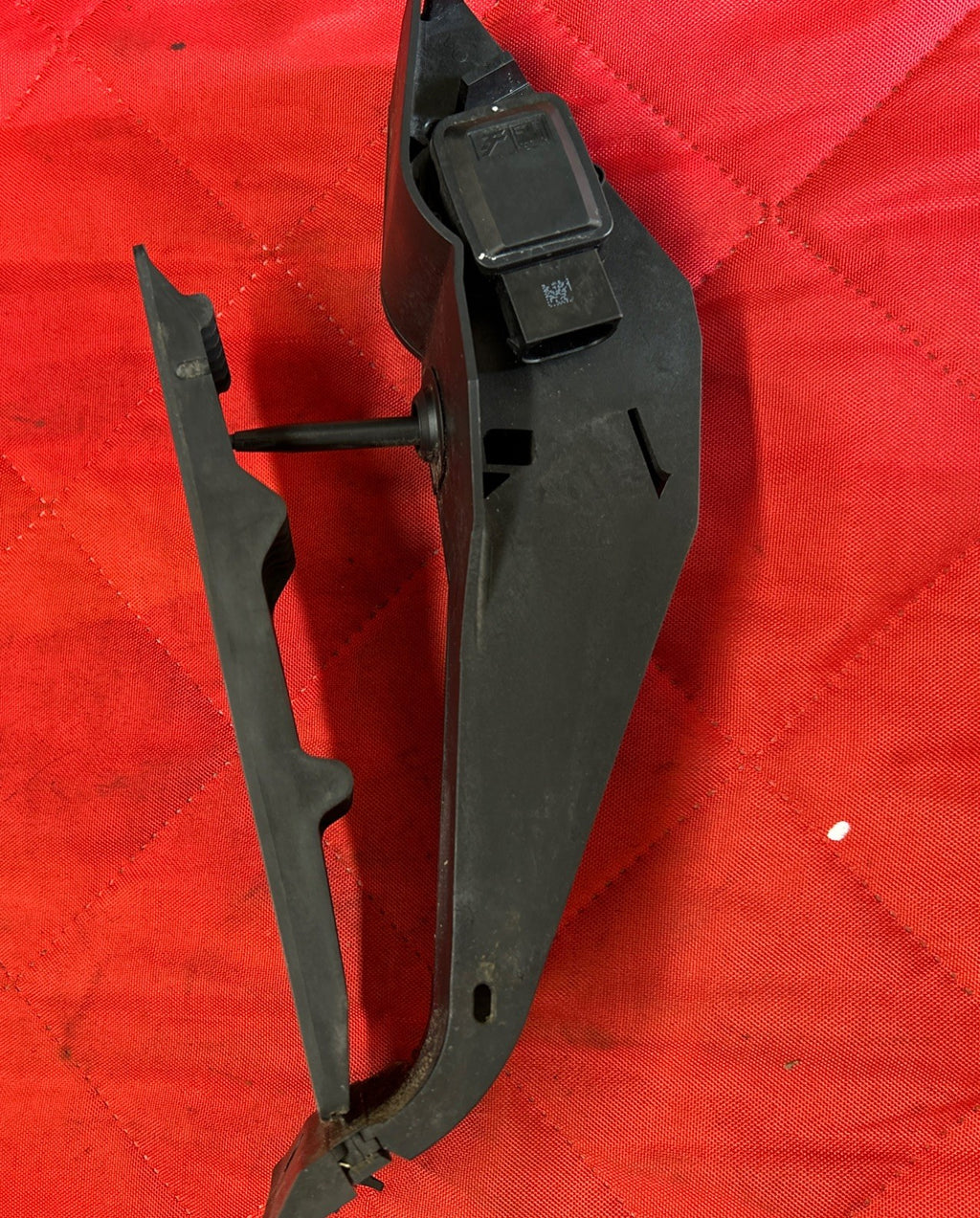 04-08 BMW E60 E63 E64 E65 E70 E83 E90 GAS FUEL ACCELERATOR FLOOR PEDAL 6772645