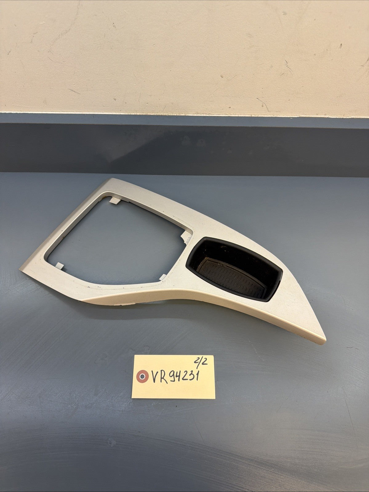 13-15 BMW X1 E84 AUTOMATIC TRANSMISSION GEAR SHIFTER PANEL BEZEL SILVER 2991198