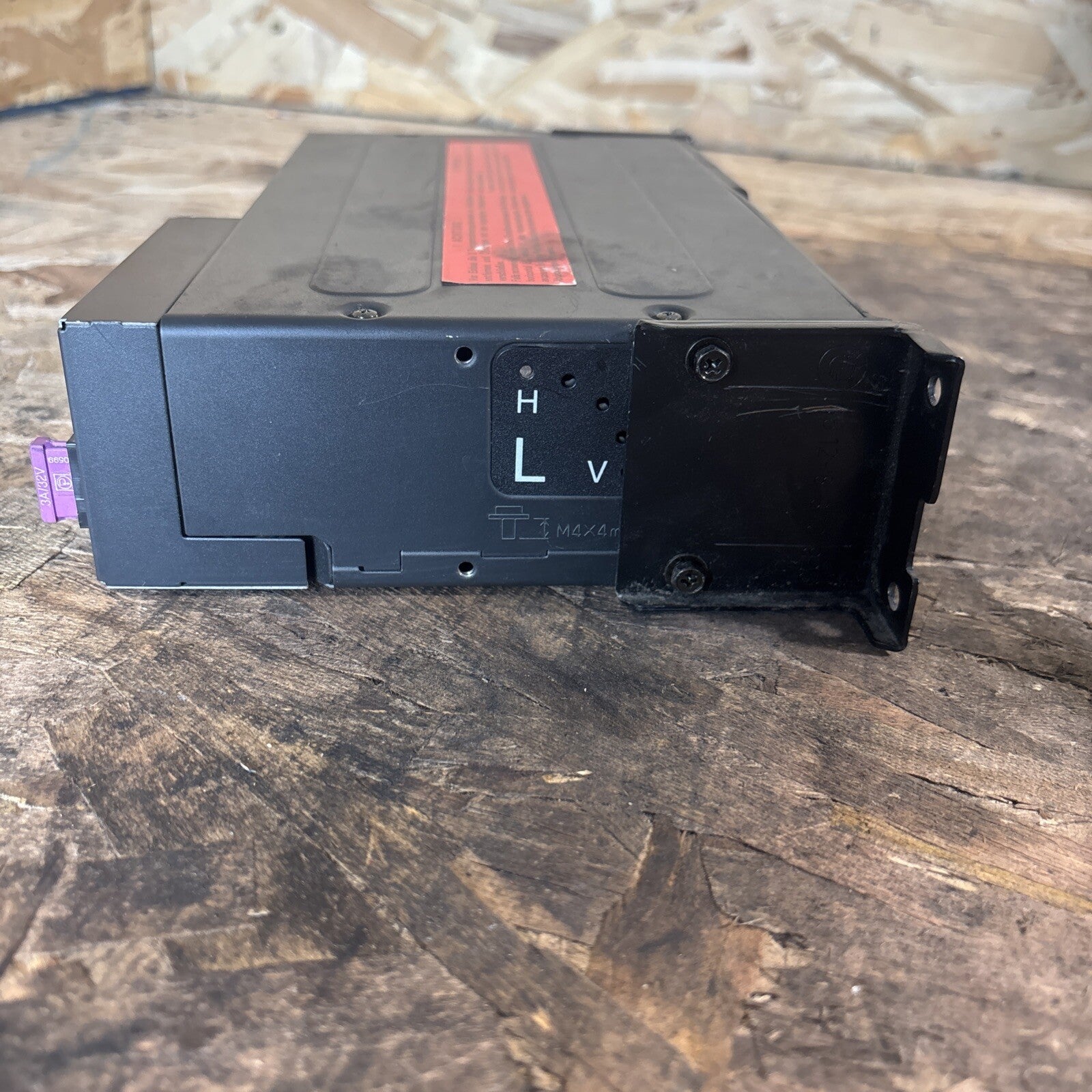 99 BMW 328 CD CHANGER W/ MAG 1469404 NE0280