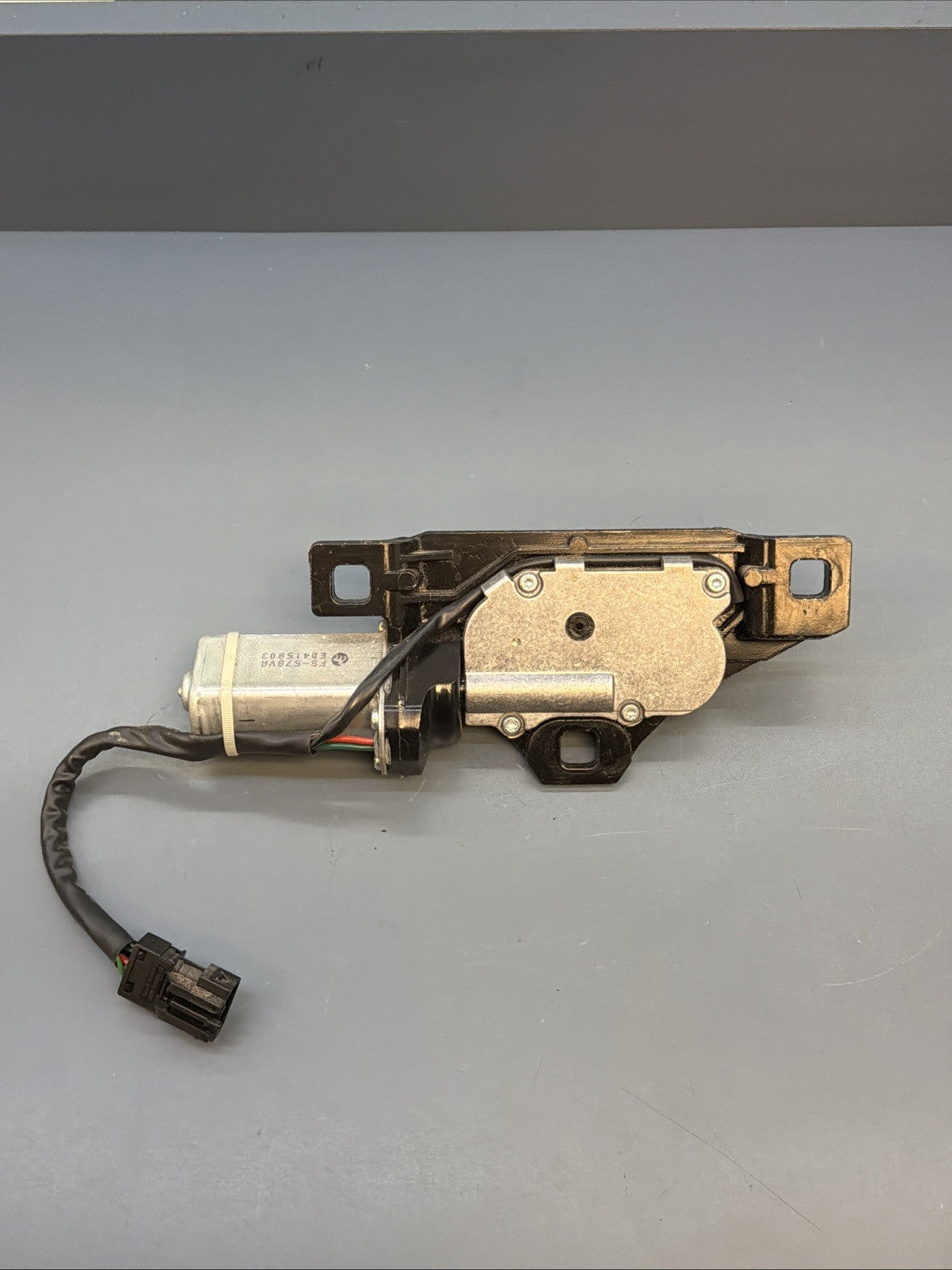 2002-08 BMW E65 E66 745I 750 760 Trunk Lid Power Latch Actuator Motor 7014872