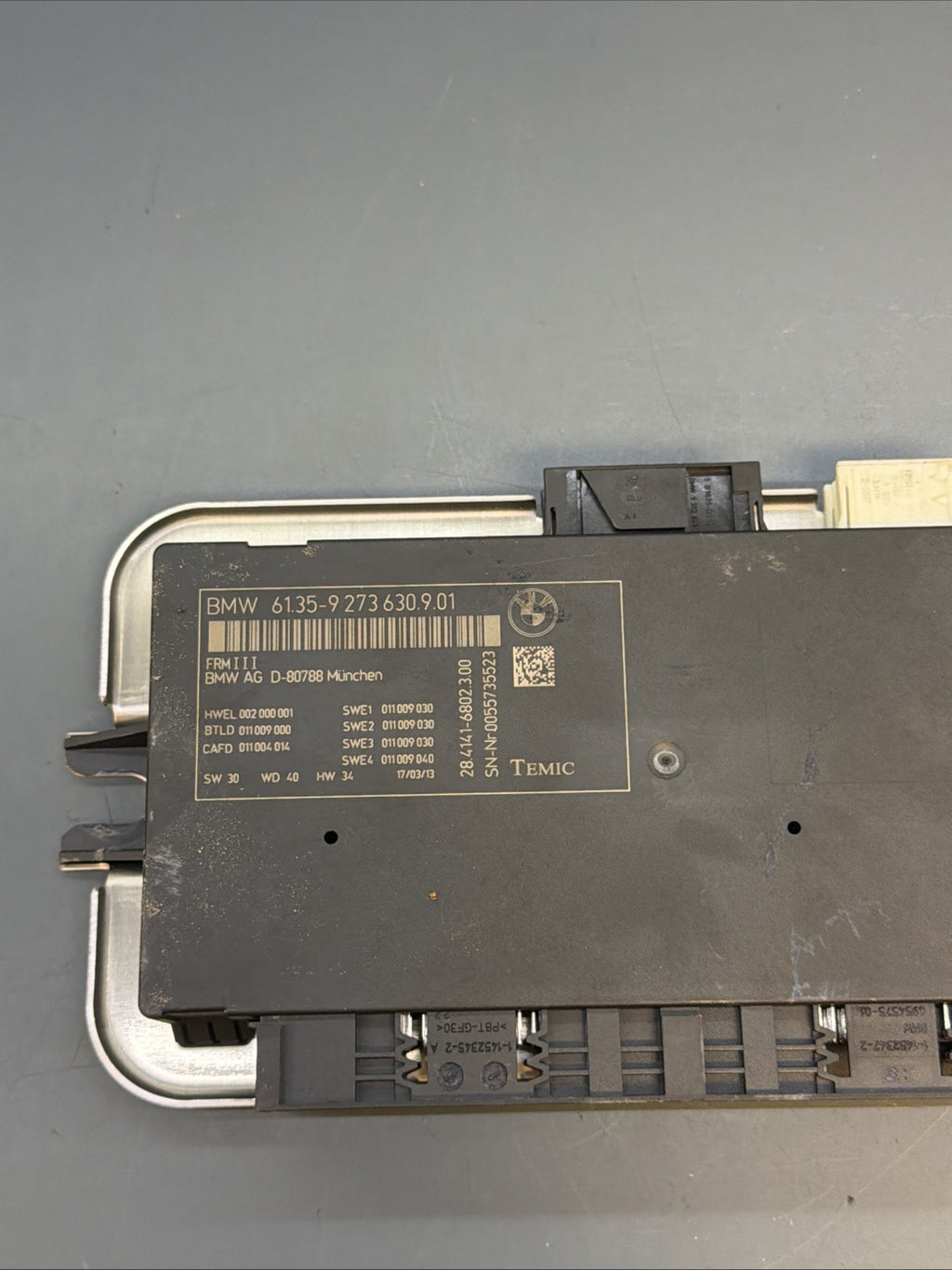BMW F01 F02 F06 F26 F10 F12 F13 Footwell Light Control Module 61359273630