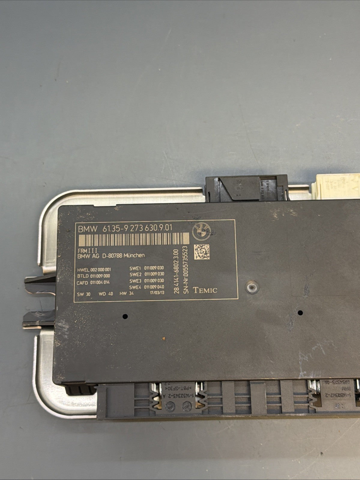 BMW F01 F02 F06 F26 F10 F12 F13 Footwell Light Control Module 61359273630