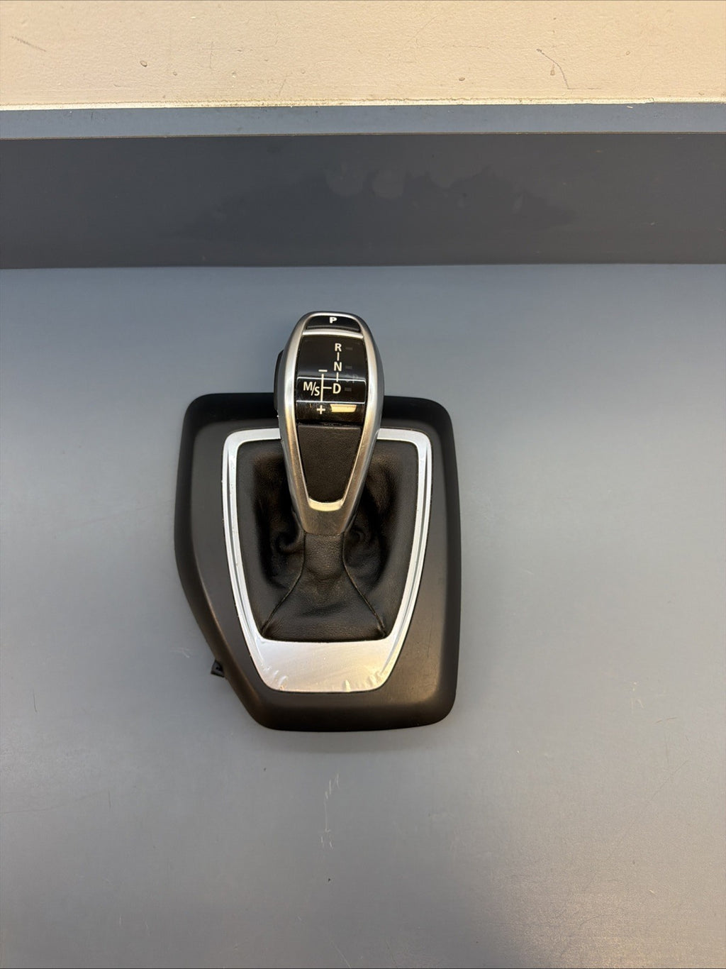 12-15 BMW X1 Automatic Transmission Gear Floor Shifter Selector 9235799 OEM