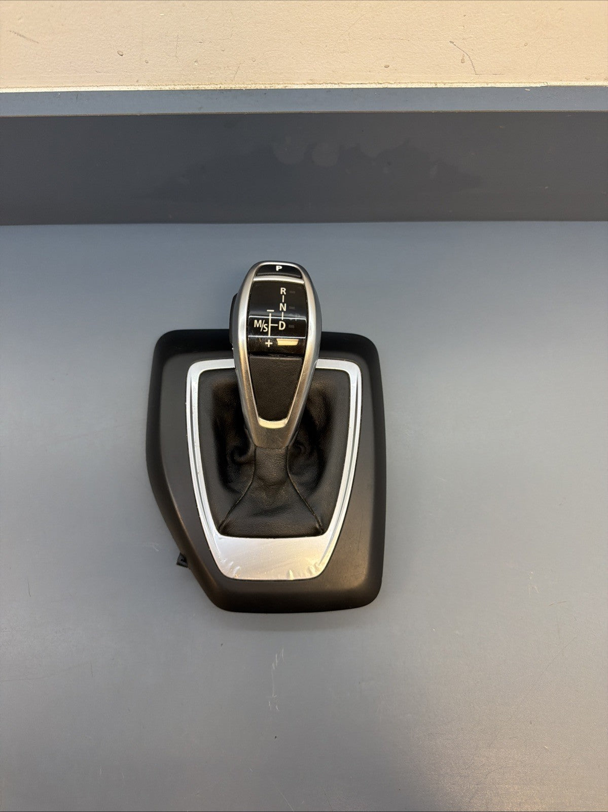 12-15 BMW X1 Automatic Transmission Gear Floor Shifter Selector 9235799 OEM