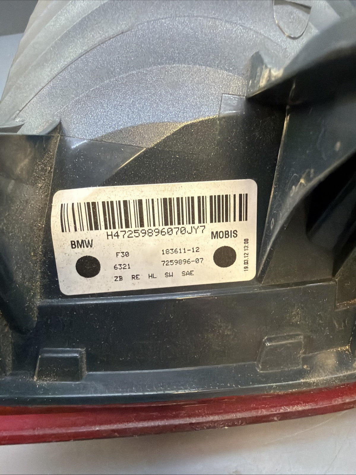 12-16 BMW F30 REAR RIGHT SIDE TRUNK OUTER STOP TAILLIGHT TAILLAMP OEM 7259896