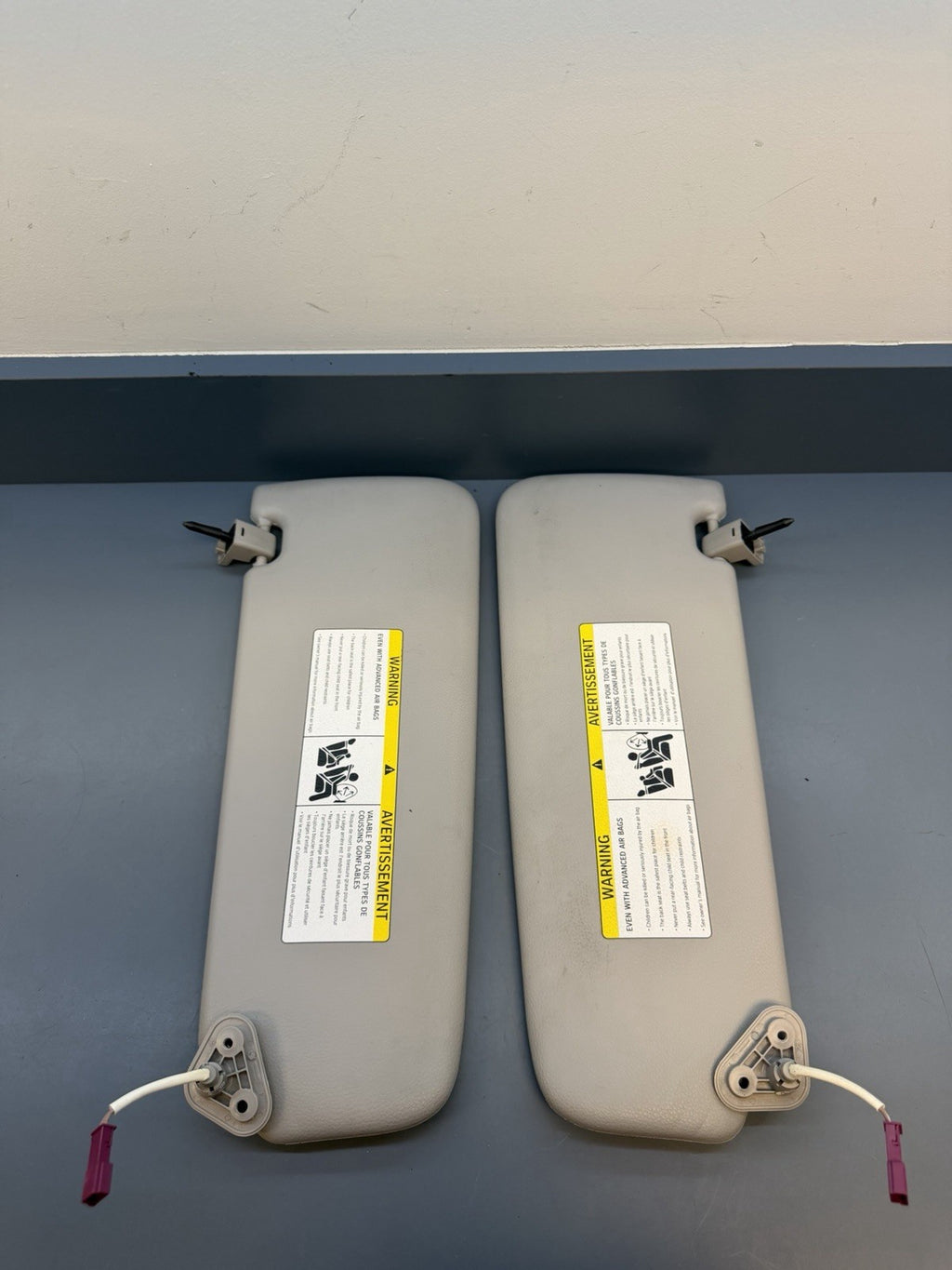 13-15 BMW E84 X1 SUN VISOR MIRROR LEFT RIGHT SET OEM 6905983 GREY
