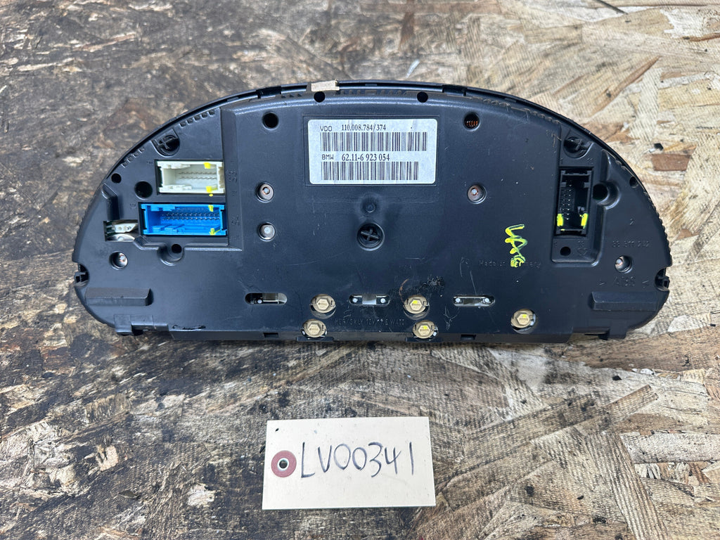 BMW 99-06 E53 X5 SPEEDOMETER INSTRUMENT GAUGE CLUSTER MPH OEM 6923054