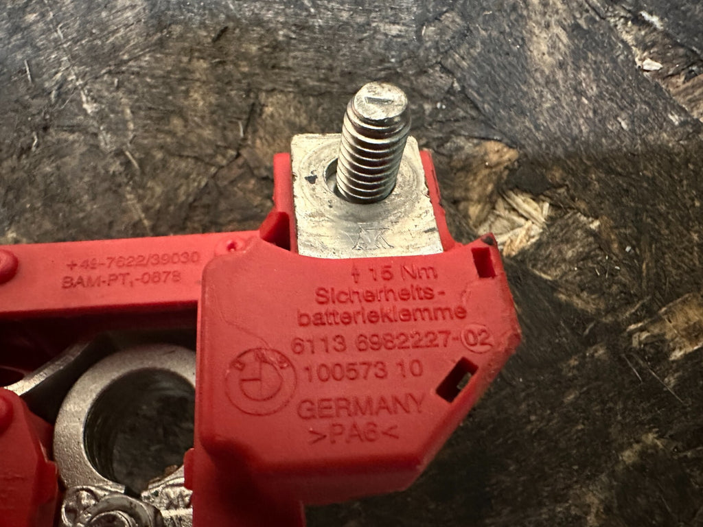 BMW 1 3 X1 SERIES E8X E9X POSITIVE POWER DISTRIBUTION BOX OEM 6942912+6982227
