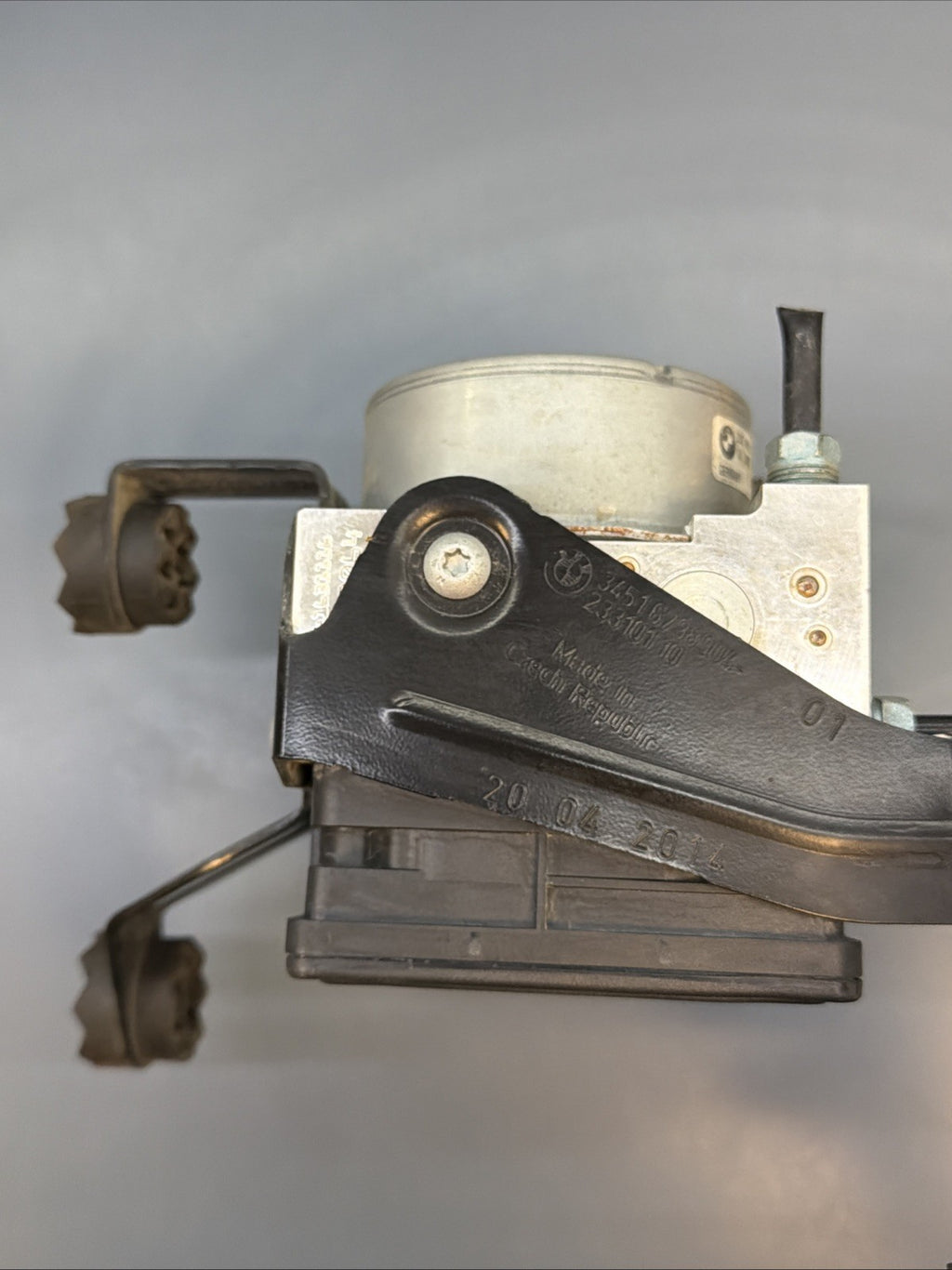 BMW F30 F32 F33 328i 320i 335i 428i 435i ABS DSC Brake pump module unit 6868638