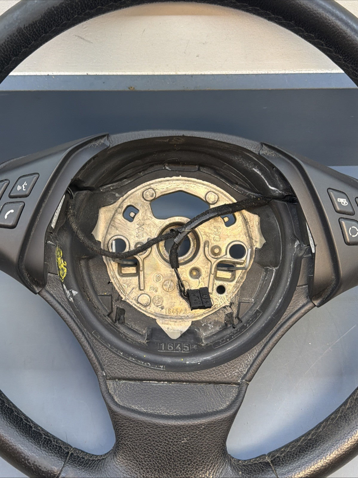 BMW 2006-2012 E90 E9X 3 SERIES BLACK LEATHER STEERING WHEEL OEM 3375E901