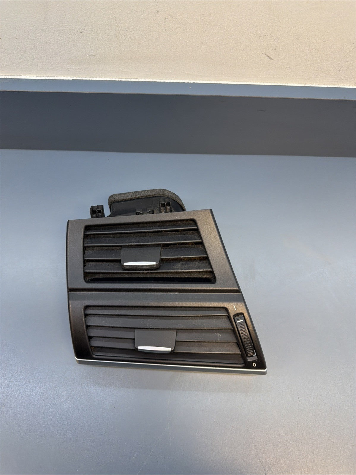 2007 - 2013 BMW X5 E70 Front Left Side Dash Air Vent Grille 9227767 OEM