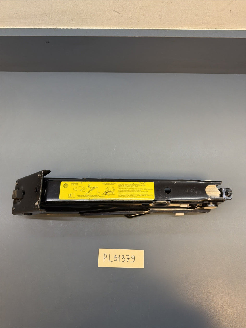 04-10 E60 E61 E63 E64 BMW 550I 525i 530 I 650i SPARE TIRE JACK CAR LIFT OEM