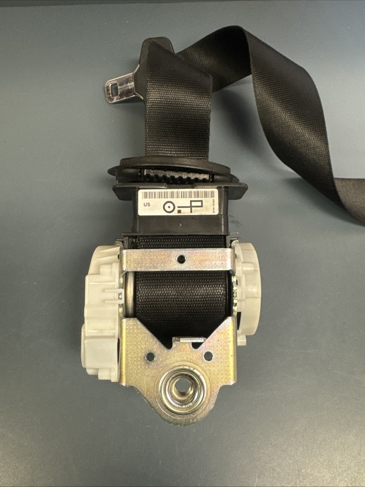 08-13 BMW E90 E92 E93 M3 OEM Coupe Front Left Seat Belt Retractor Black 34023561