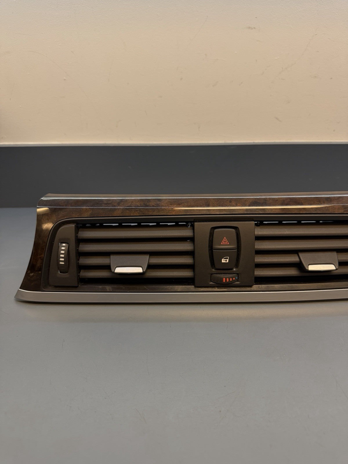 BMW 2011-2019 F30 F32 3 4 SERIES RIGHT DASH VENT TRIM WALNUT+SILVER 9231229