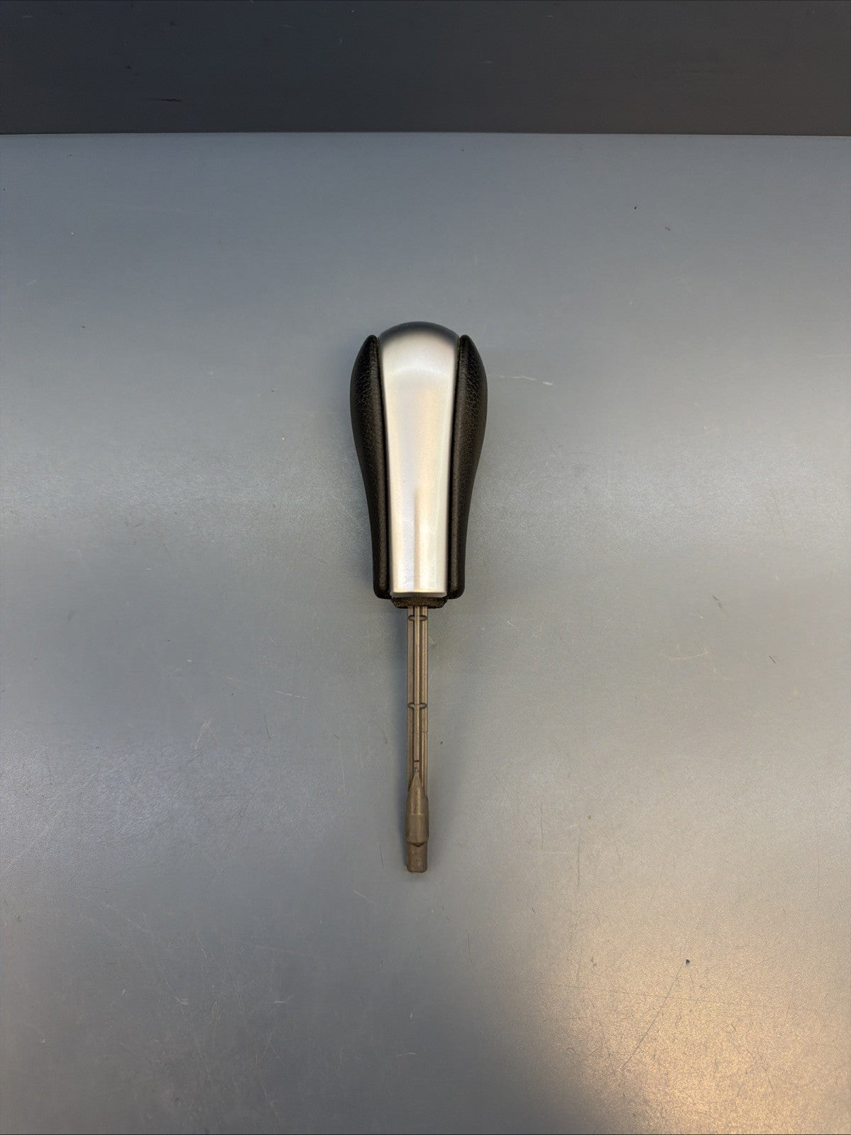 04-10 BMW X3 E83 Gear Shift Shifter Knob Auto Trans OEM 7537992