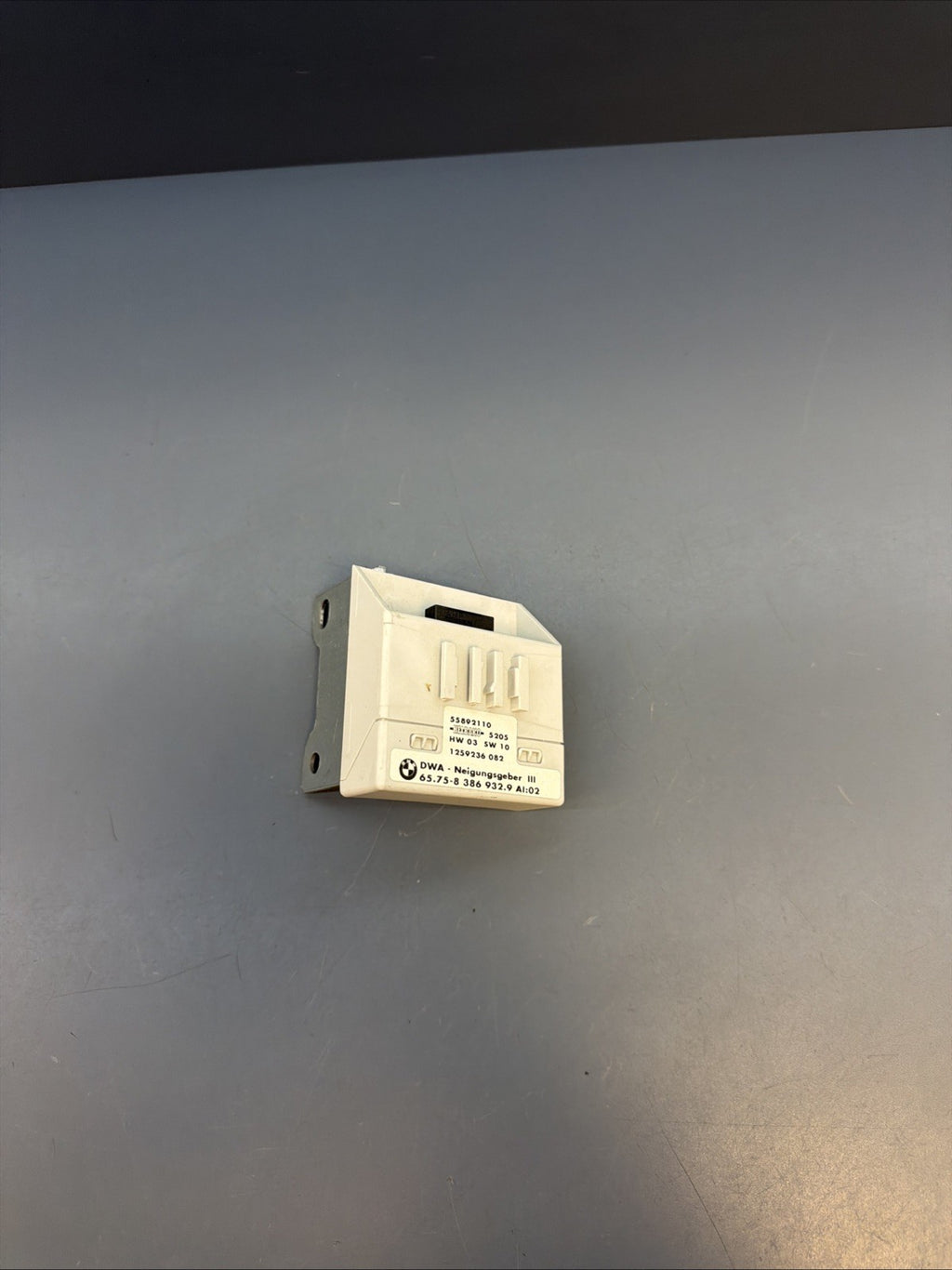97-03 BMW E46 E39 SECURITY INCLINATION INDICATOR SENSOR MODULE OEM 8386932