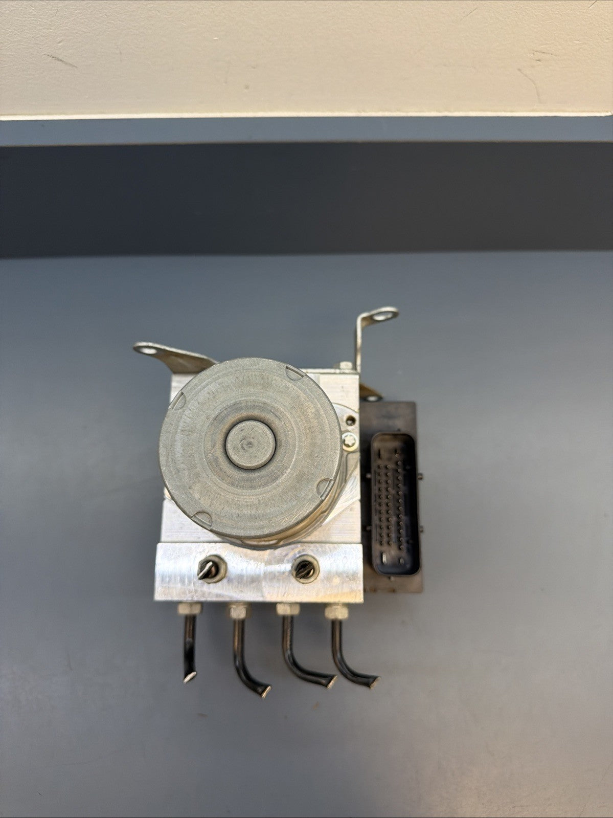2006-2013 BMW E90 E92 ABS Anti Lock Brake Pump Module 6780161 OEM