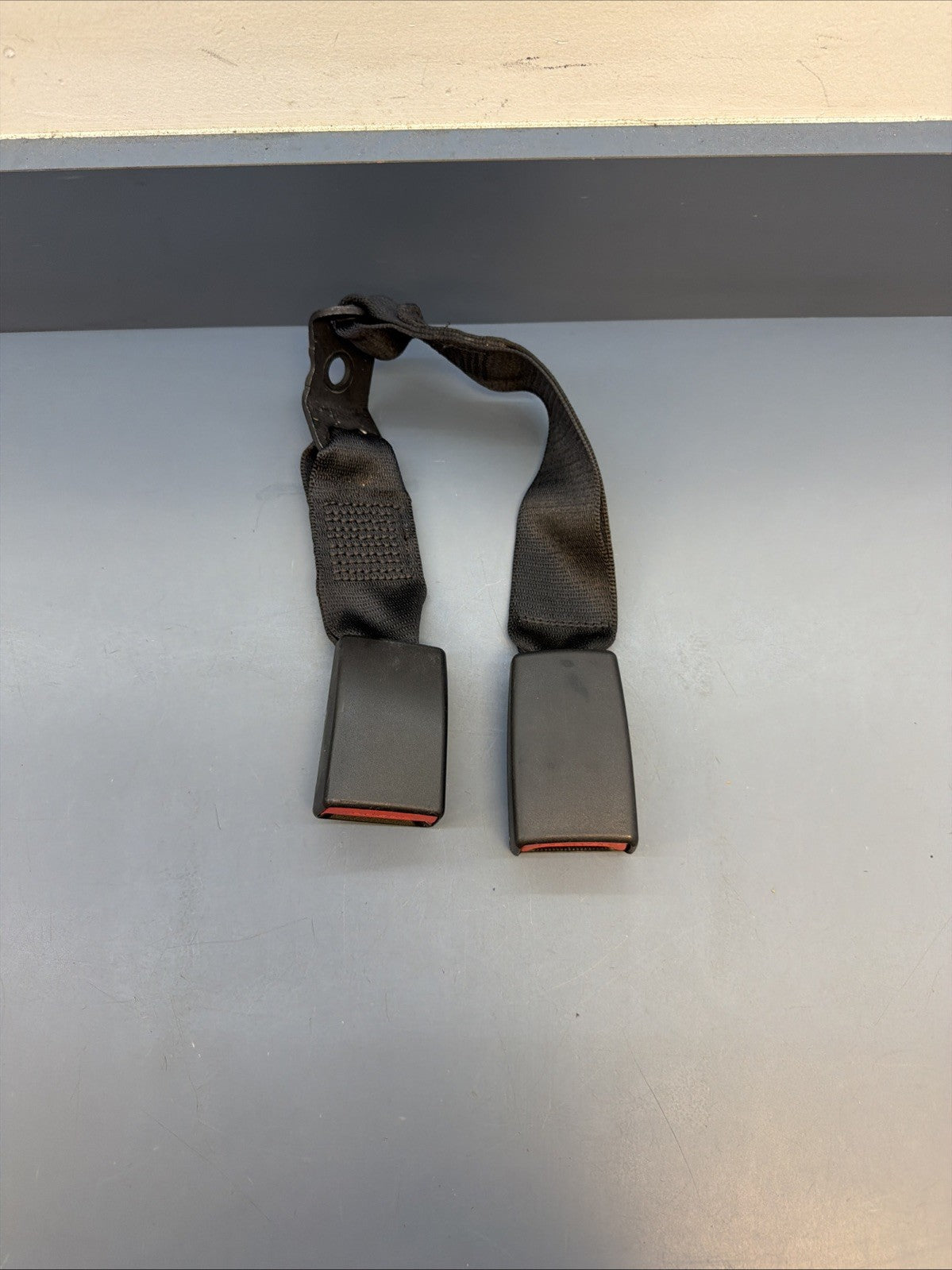 2012-2015 BMW X1 - REAR Right Double SEAT BELT Buckle / Receiver 7317731