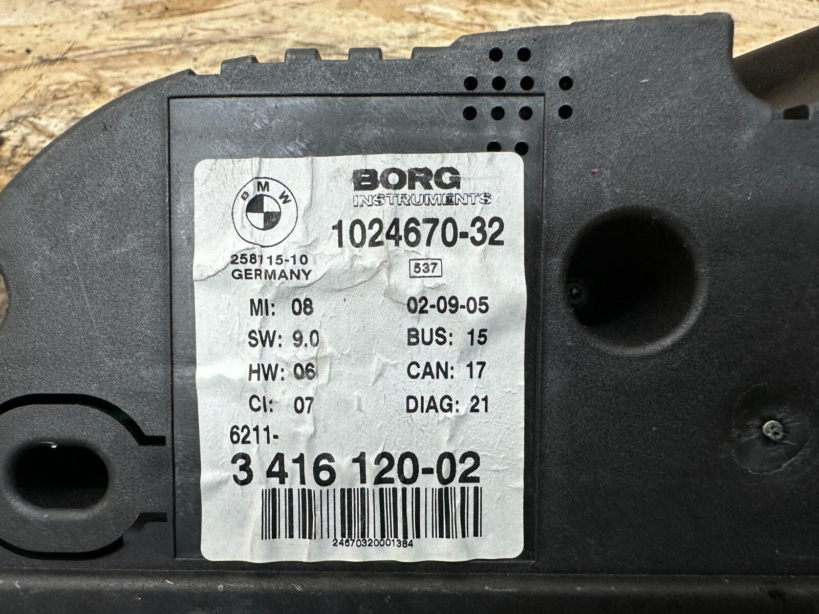 BMW 2003-2006 E83 X3 SPEEDOMETER INSTRUMENT CLUSTER MPH OEM 3416120