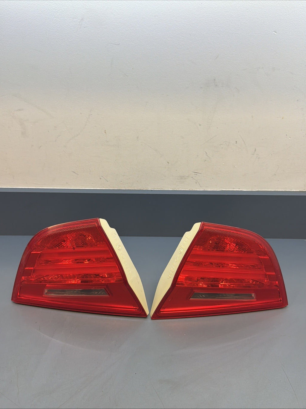 09-11 BMW E90 M3 335 328 Left And Right Inner Trunk Tail Light  7289427 7289428