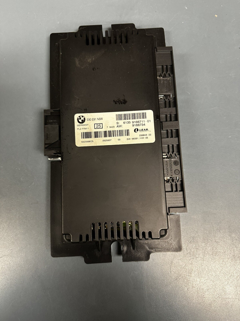 2007-09 BMW 3-Series E90 Xenon Headlight Footwell Control Module 6135 9166711-01