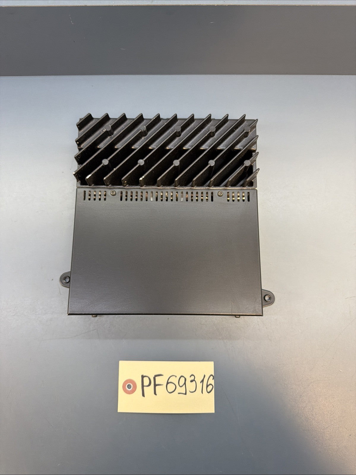 BMW 99-06 E46 3 SERIES LEAR STERIO RADIO AUDIO AMPLIFIER AMP OEM 8383871