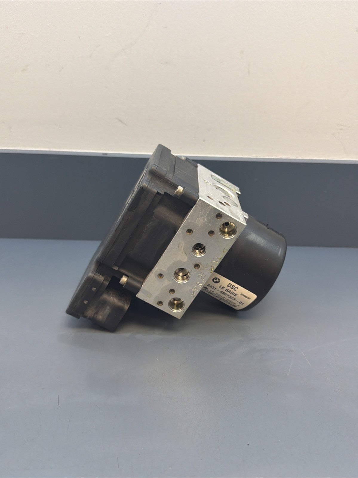 2012-2016 BMW 328i 320i ABS Brake Pump Control Module 6857324 OEM