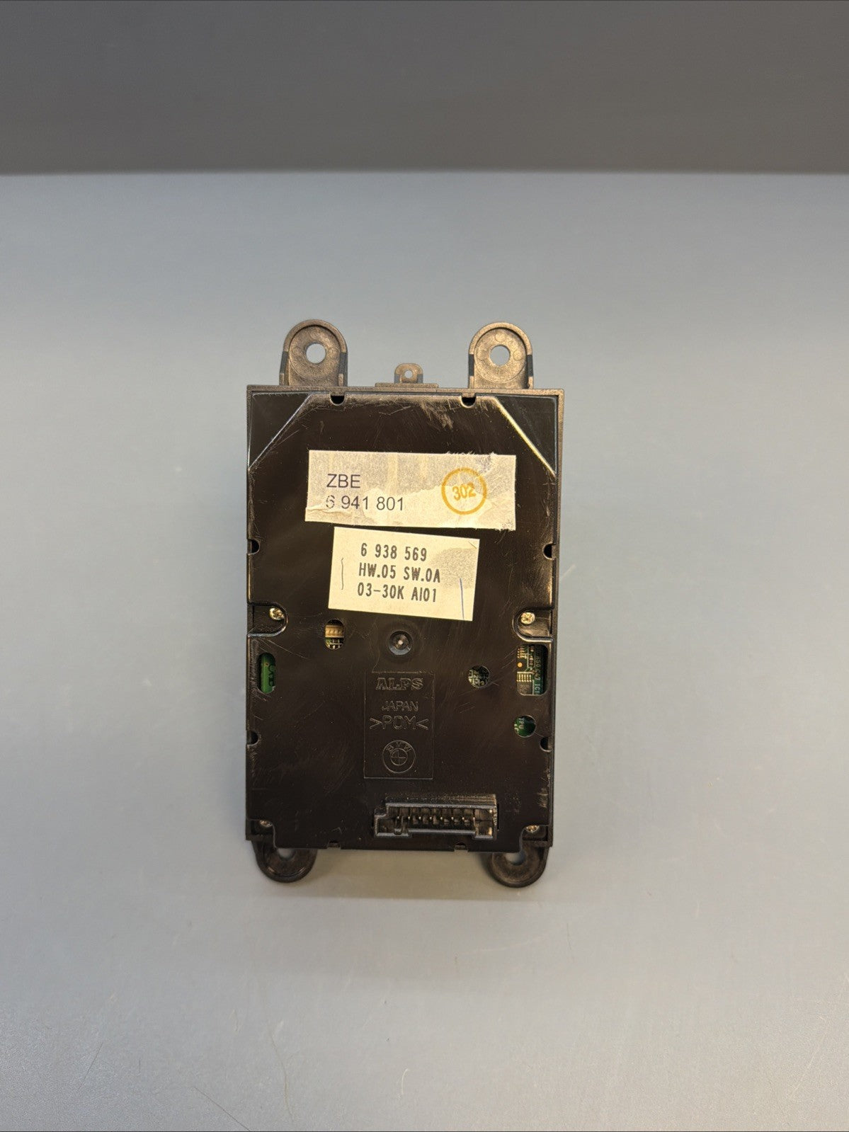 04-10 BMW E60 530i 528i 550i Center Console iDrive Control Module OEM 6941801