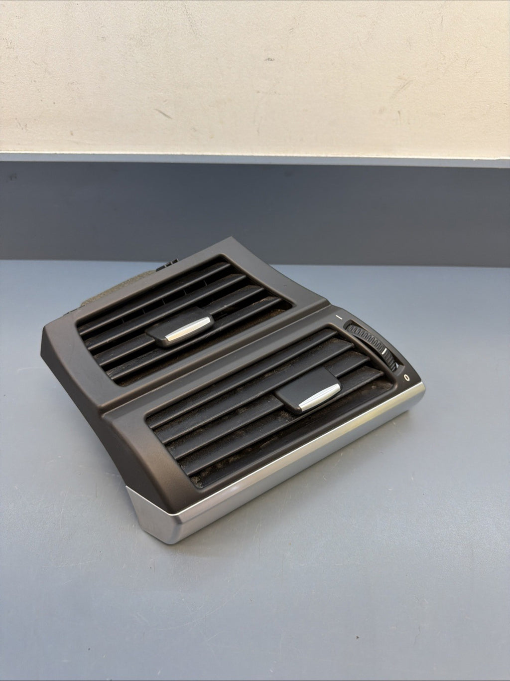 07-13 BMW E70 E71 X5 X6 Dash Air Vent Grille Left Driver Side Unit 7161803 OEM