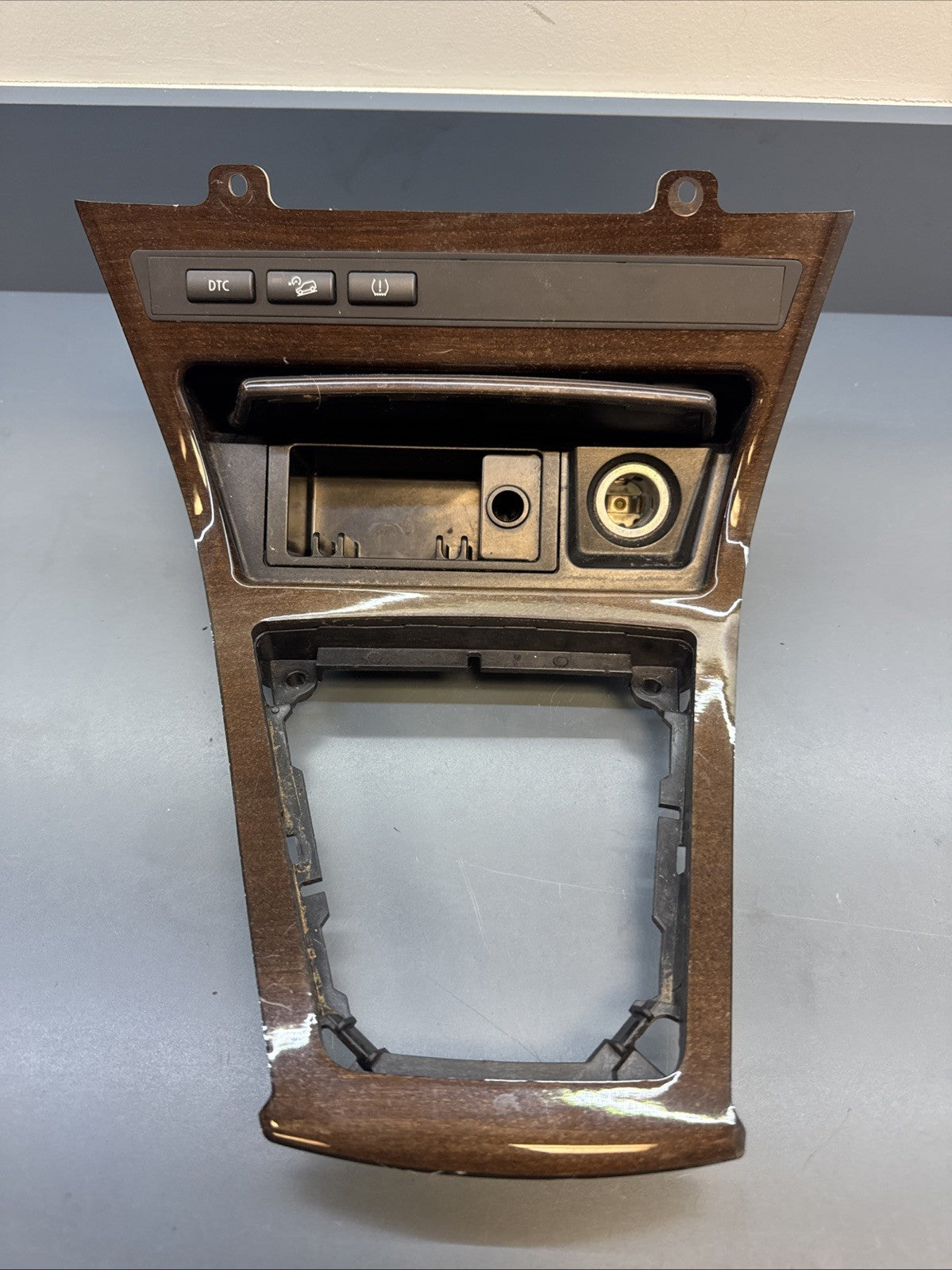 04-10 BMW X3 Center Console Shifter Bezel W/Ashtray 3411706 OEM