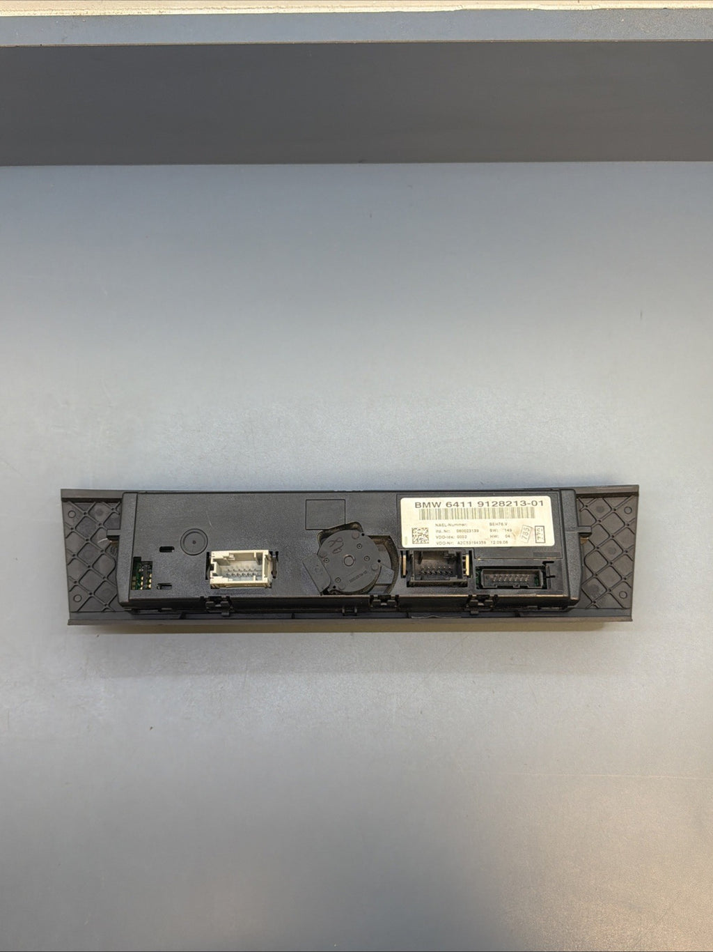 BMW 3-Series E91 E92 E93 Air A/C AUTO CLIMATE CONTROL MODULE UNIT 9128213