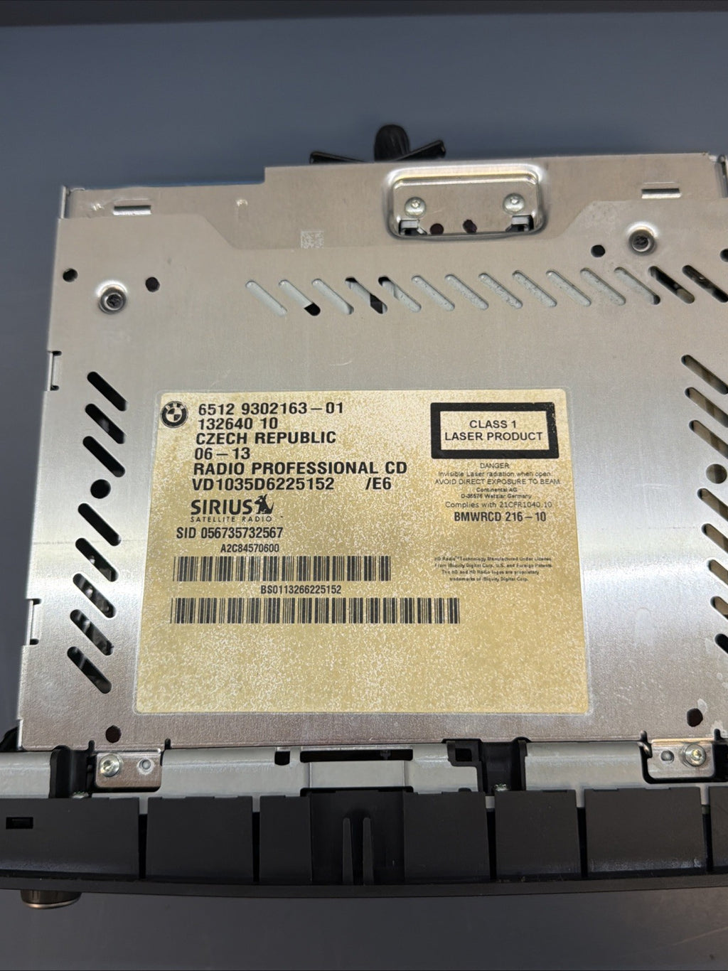 2012-2015 BMW X1 E84 AM FM CD RADIO MEDIA PLAYER RECEIVER CONTROL UNIT 9302163