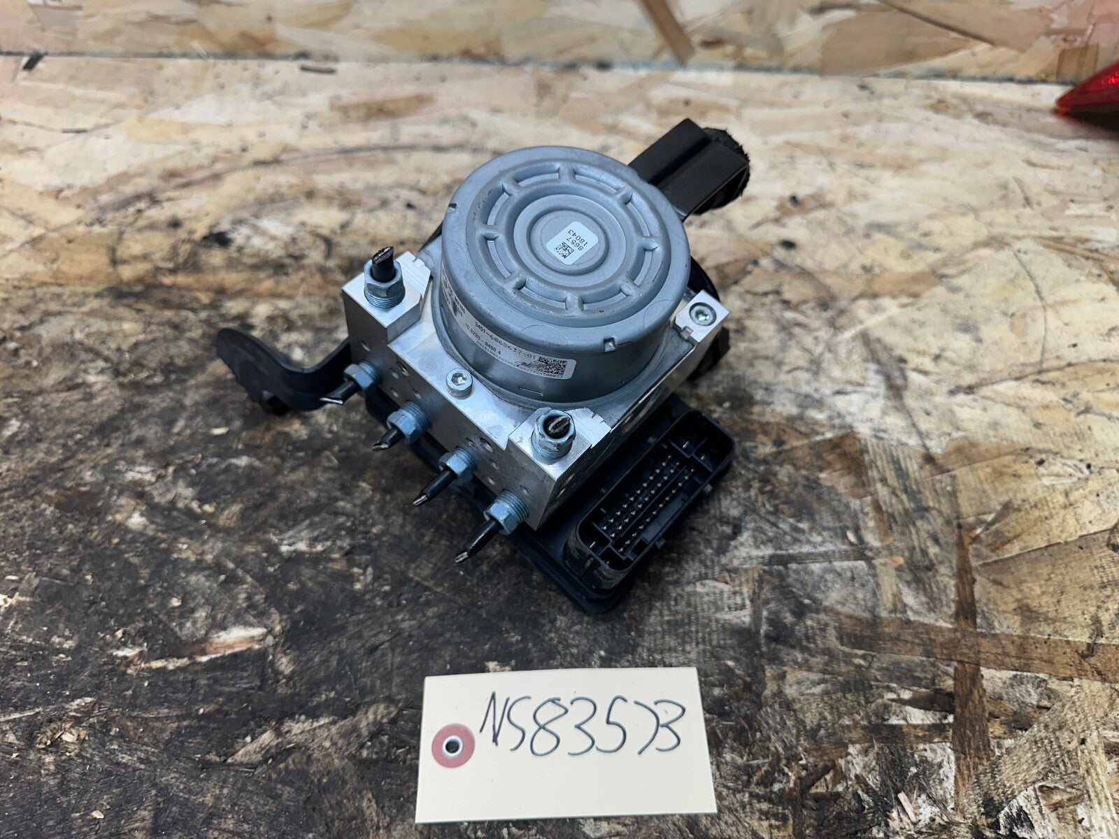 BMW F30 ABS ANTI LOCK BRAKE PUMP MODULE OEM 28515127213
