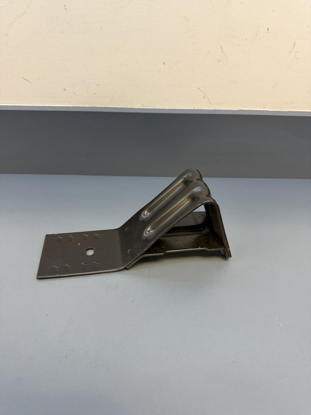BMW E36 E46 318 323 325 328 330 M3 E39 M5 Wheel Tire Chock Steel 1179052
