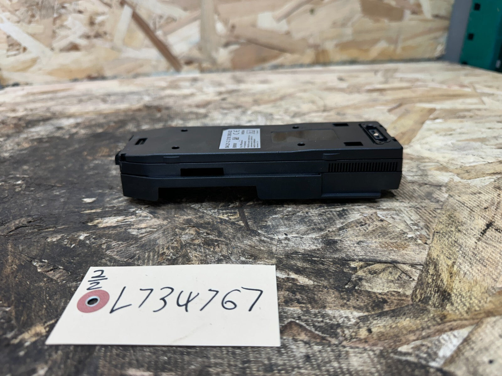 BMW 2011-2013 F25 X3 iPhone 4 CONSOLE DOCK OEM 2218390
